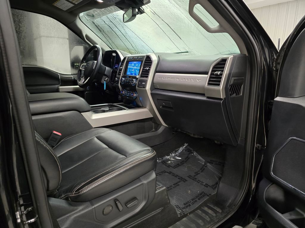 Used 2020 Ford F250 Lariat w/ FX4 Off-Road Package AWD/4WD image 39