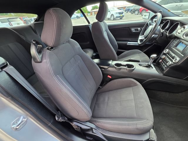 Used 2023 Ford Mustang Convertible RWD image 29