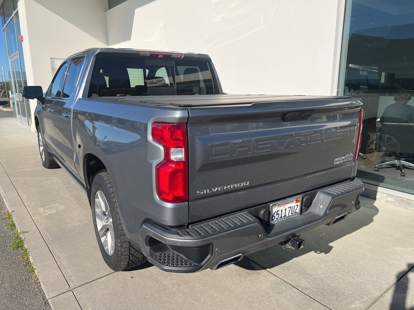 Used 2019 Chevrolet Silverado 1500 High Country w/ Technology Package image 4