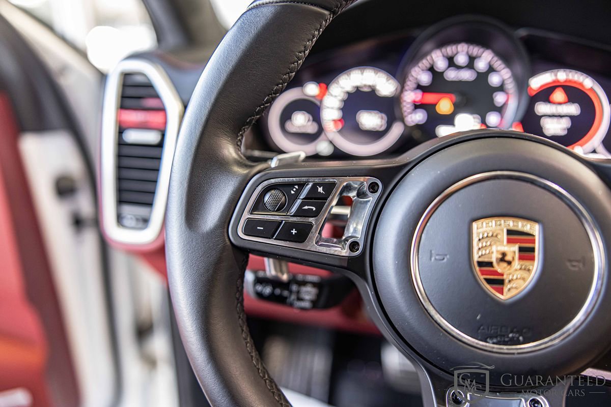 Used 2023 Porsche Cayenne Turbo AWD/4WD image 26