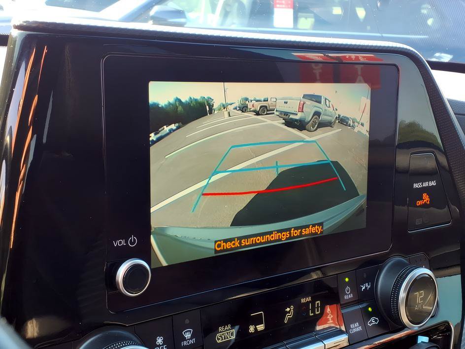 Used 2023 Toyota Highlander XSE FWD image 20