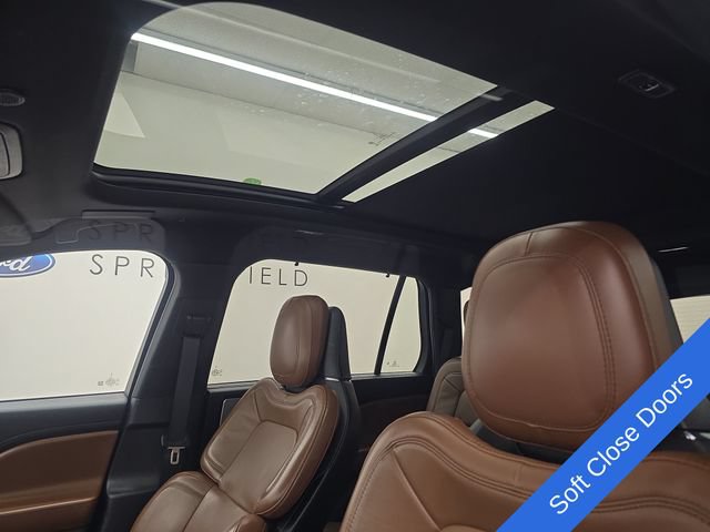 Used 2020 Lincoln Aviator Reserve w/ Equipment Group 202A AWD/4WD image 24