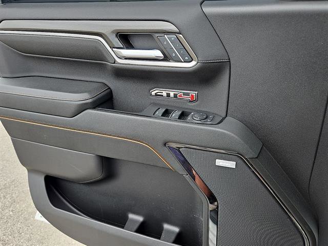 Used 2024 GMC Sierra 1500 AT4 w/ Technology Package image 14