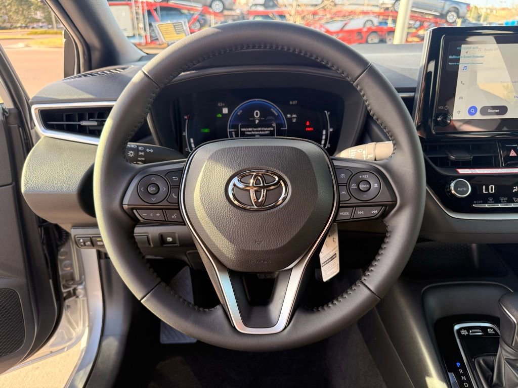 Used 2026 Toyota Corolla SE FWD image 11