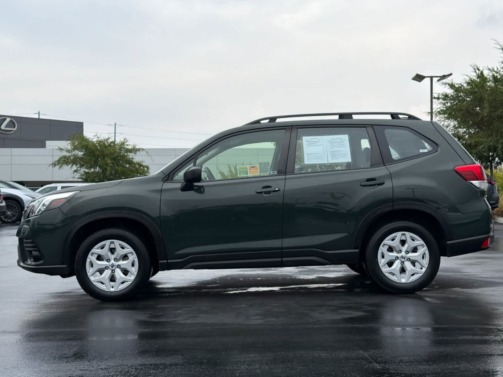 Used 2023 Subaru Forester AWD/4WD image 9