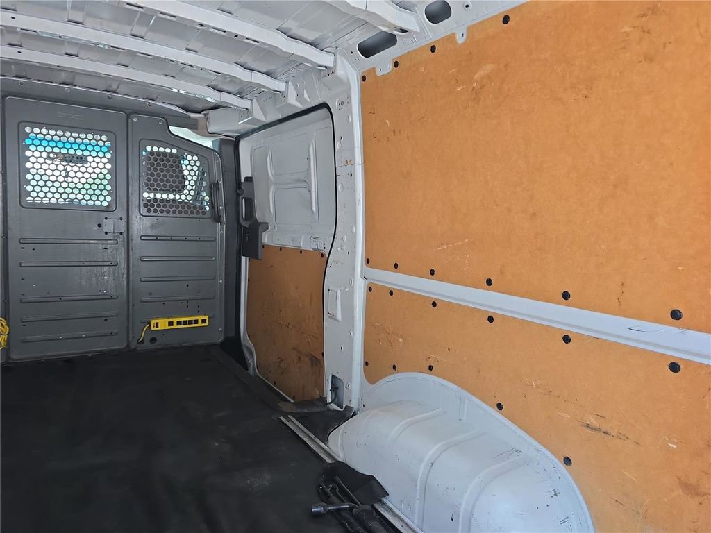 Used 2020 Nissan NV 1500 SV RWD image 13