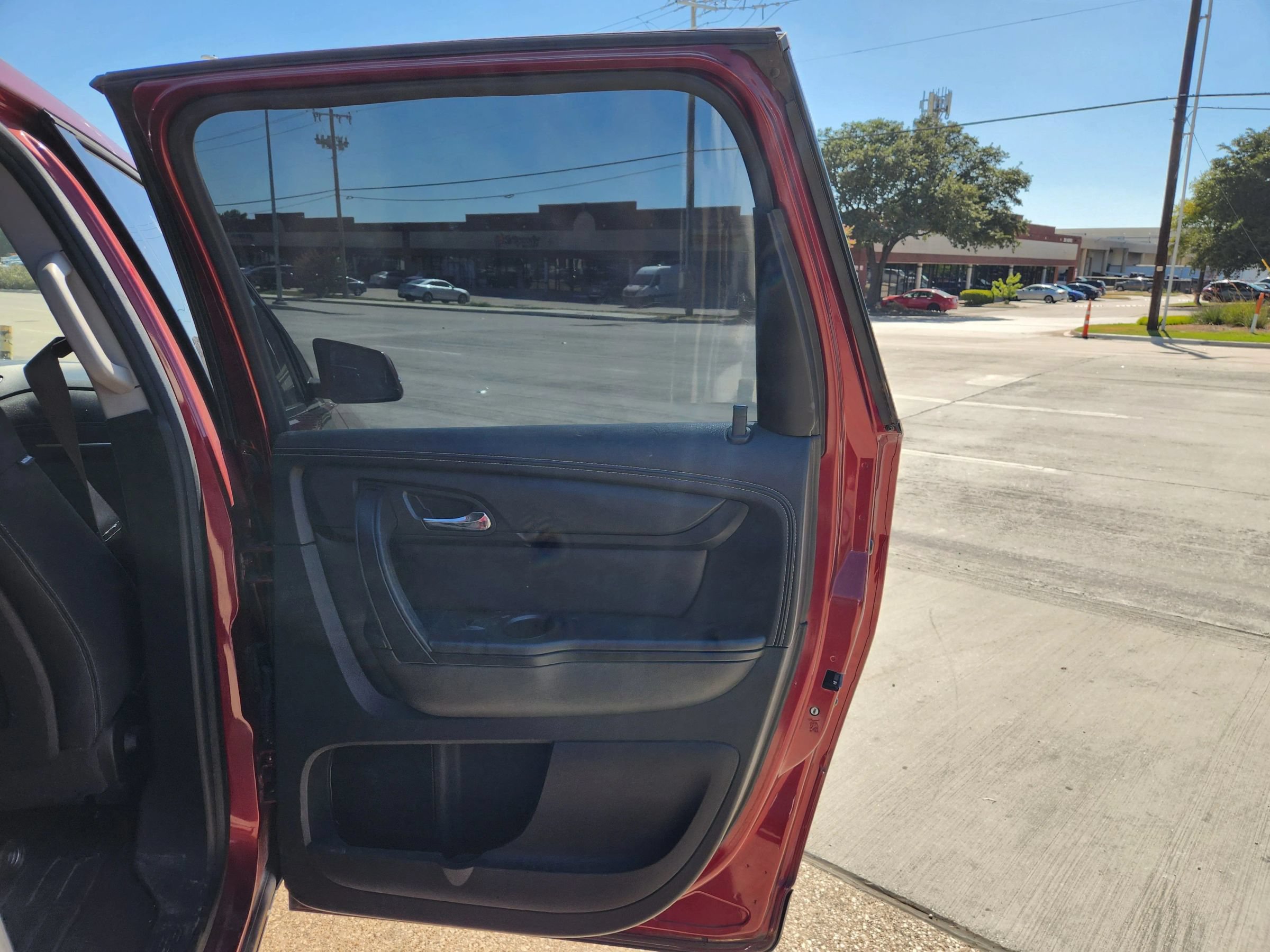 Used 2015 Chevrolet Traverse LT w/ Traveler's Package FWD image 14