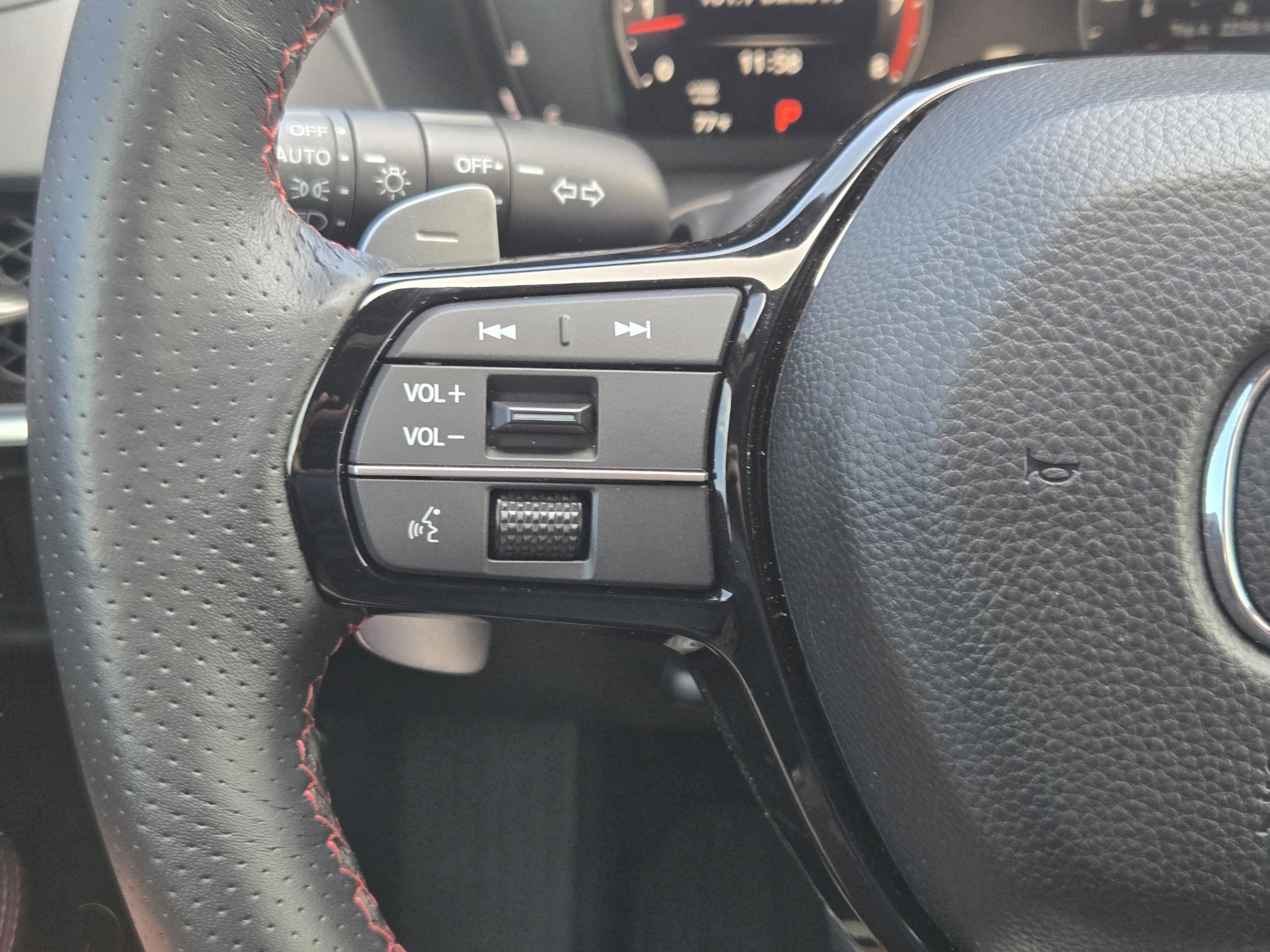 Certified 2025 Acura ADX A-Spec AWD/4WD image 21
