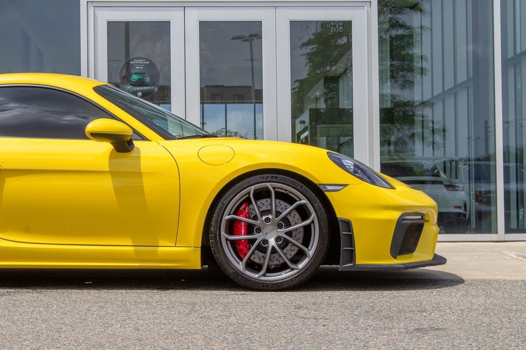 Used 2020 Porsche 718 Cayman GT4 RWD image 5