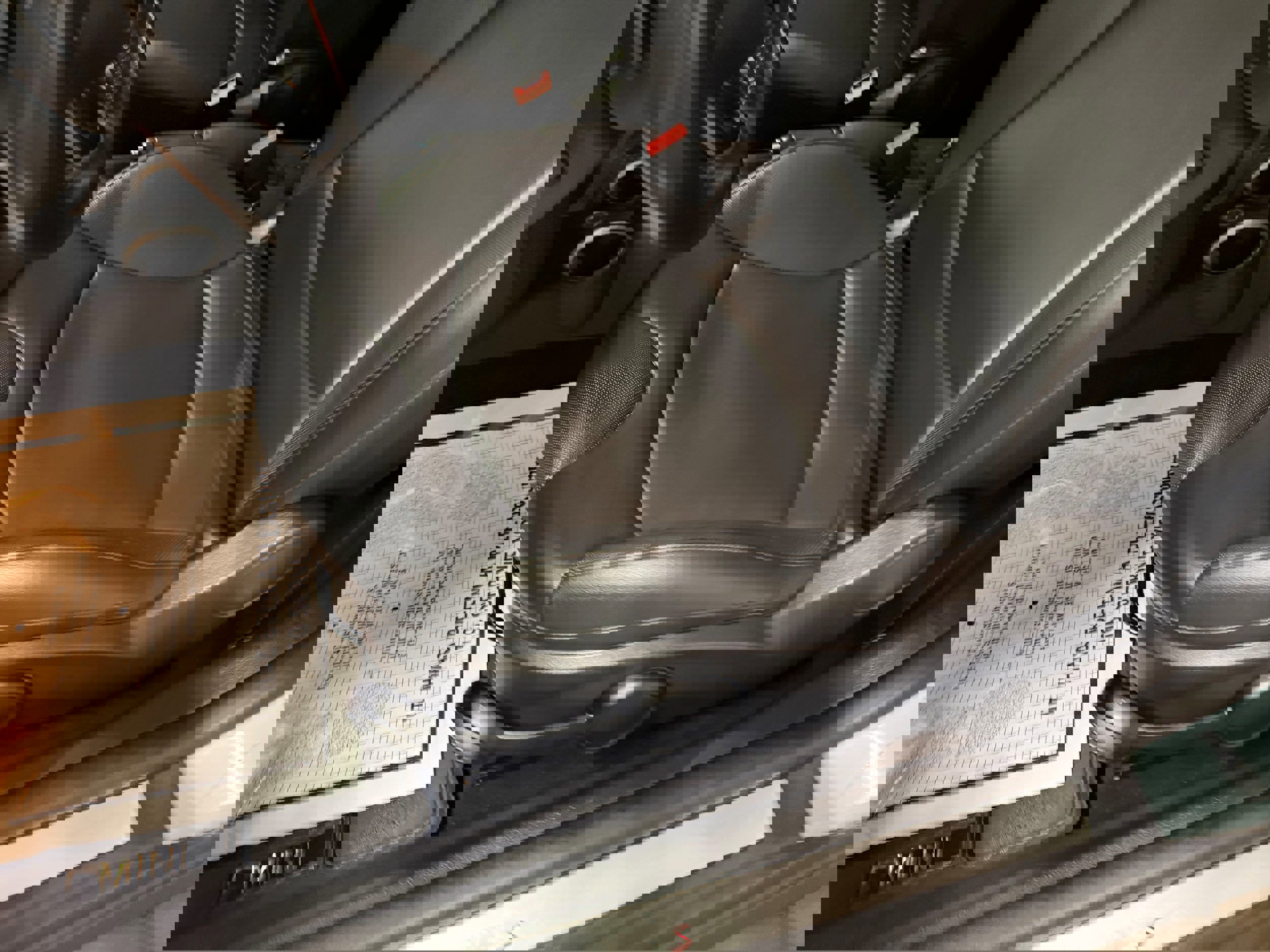 Used 2011 MINI Cooper S image 31