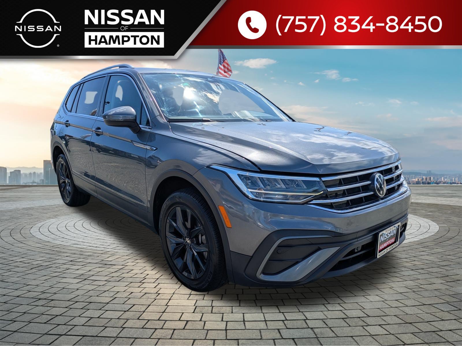 Used 2024 Volkswagen Tiguan SE w/ Panoramic Sunroof Package FWD video 1