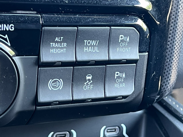 Used 2024 RAM 3500 Limited AWD/4WD image 37