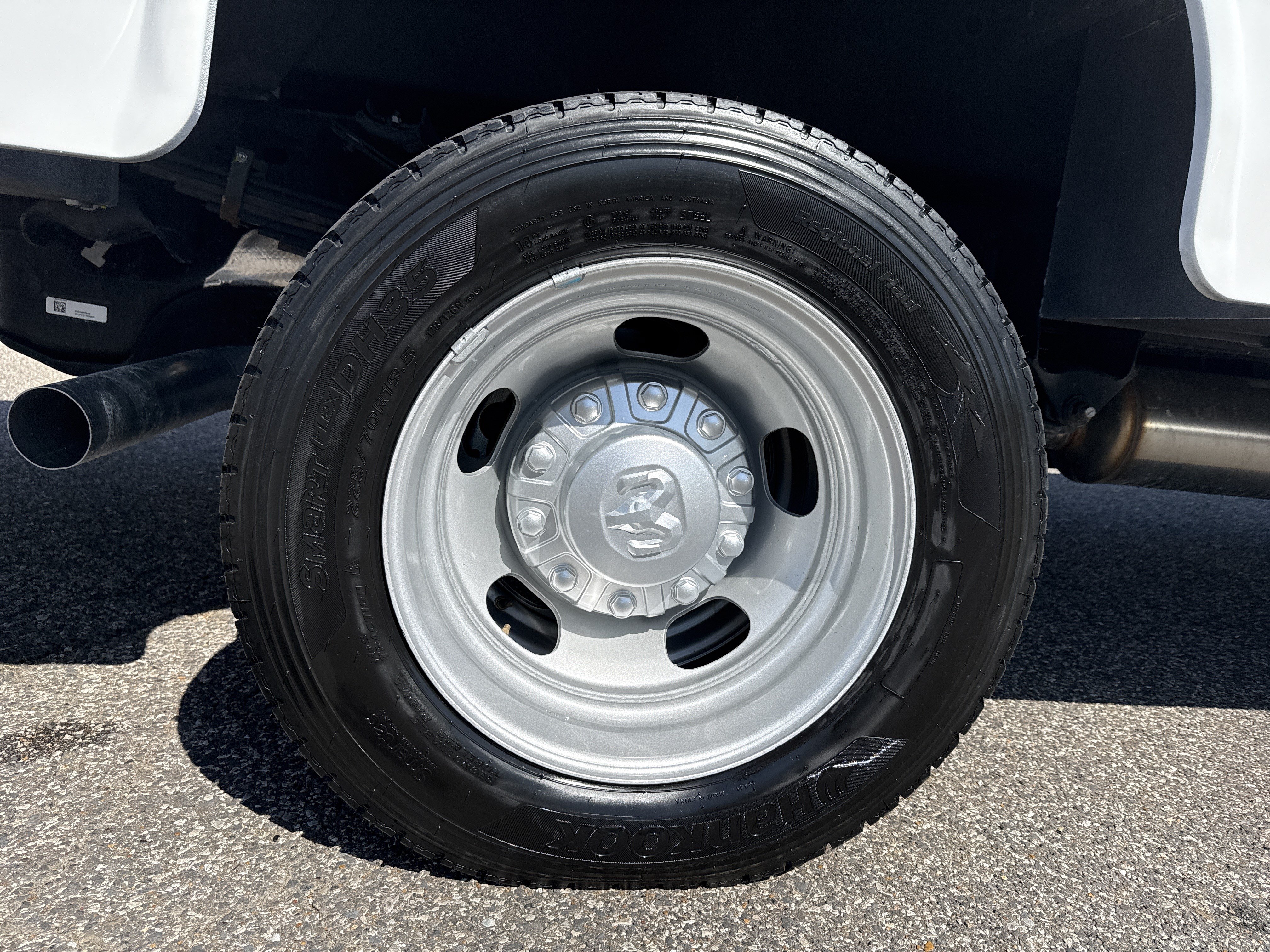 New 2026 RAM 5500 Tradesman AWD/4WD image 7