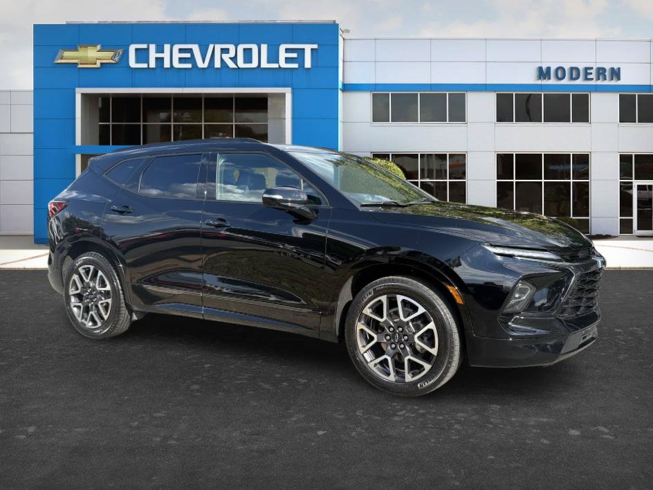 Used 2023 Chevrolet Blazer RS w/ Enhanced Convenience Package FWD image 6