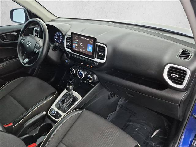 Certified 2022 Hyundai Venue Limited w/ Cargo Package FWD image 24