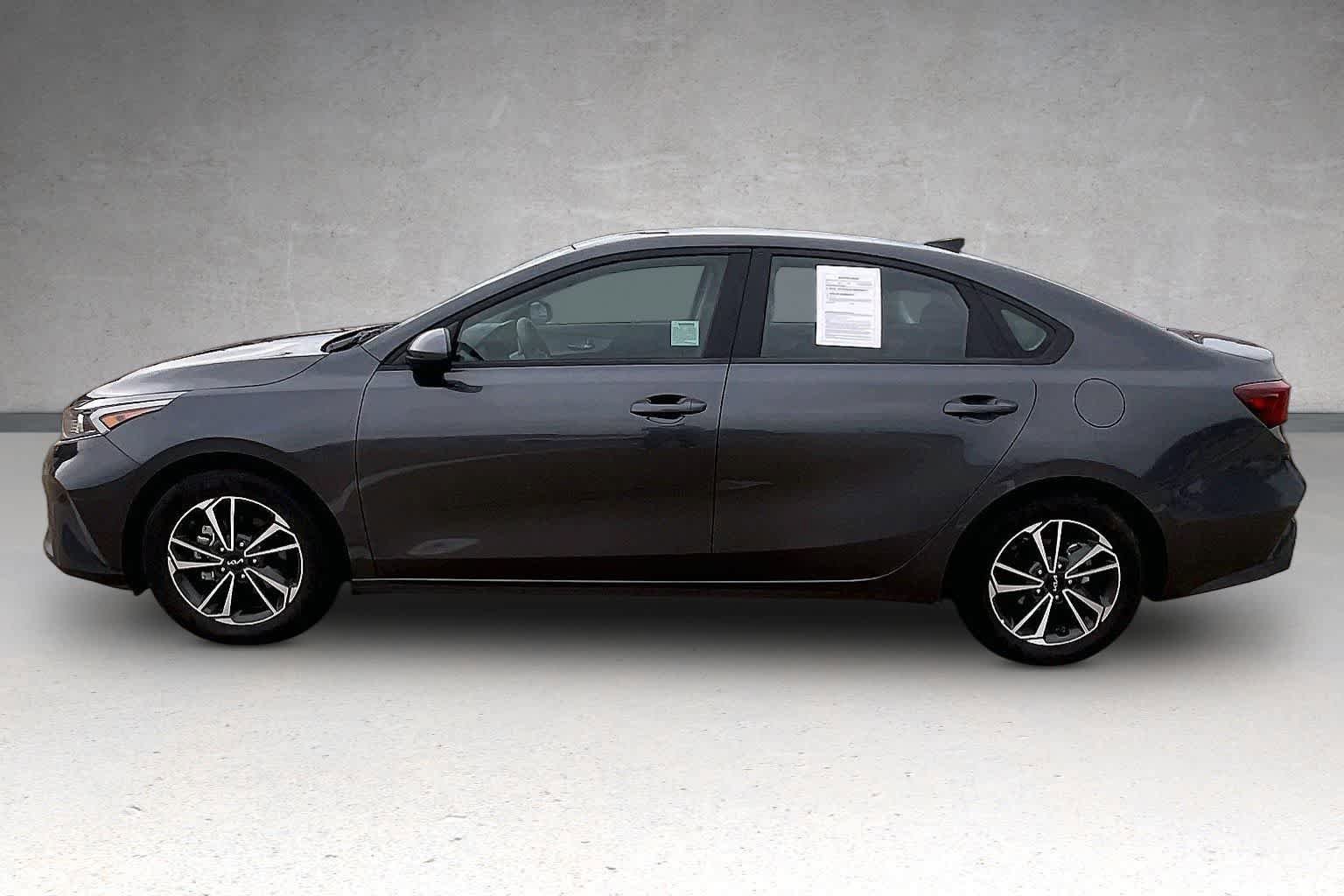 Certified 2024 Kia Forte LXS FWD image 3
