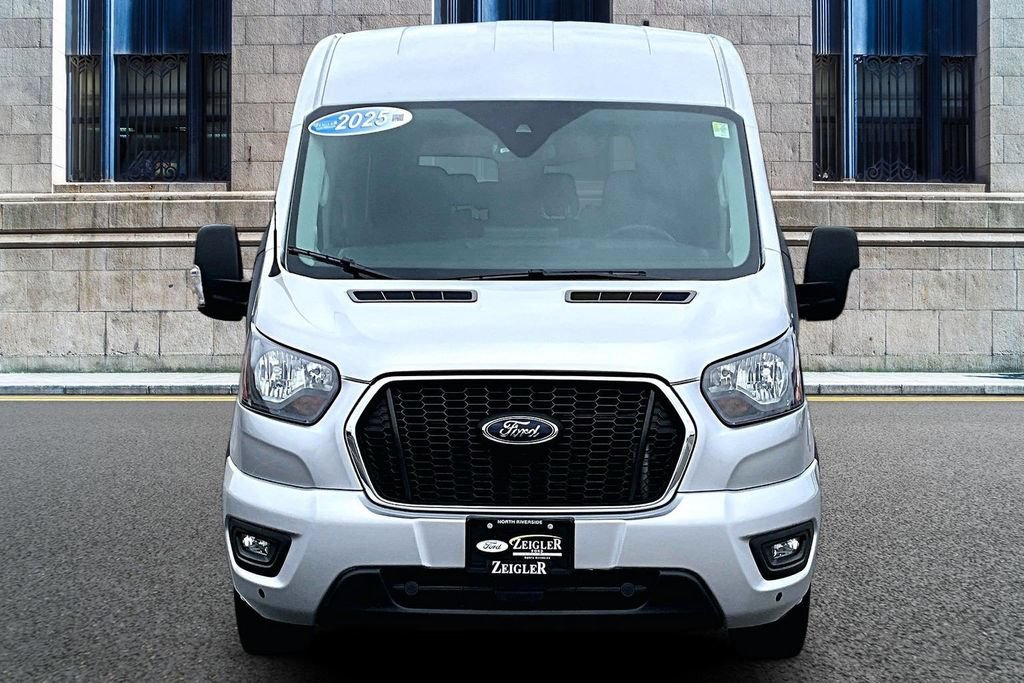 Used 2025 Ford Transit 350 XLT RWD image 3
