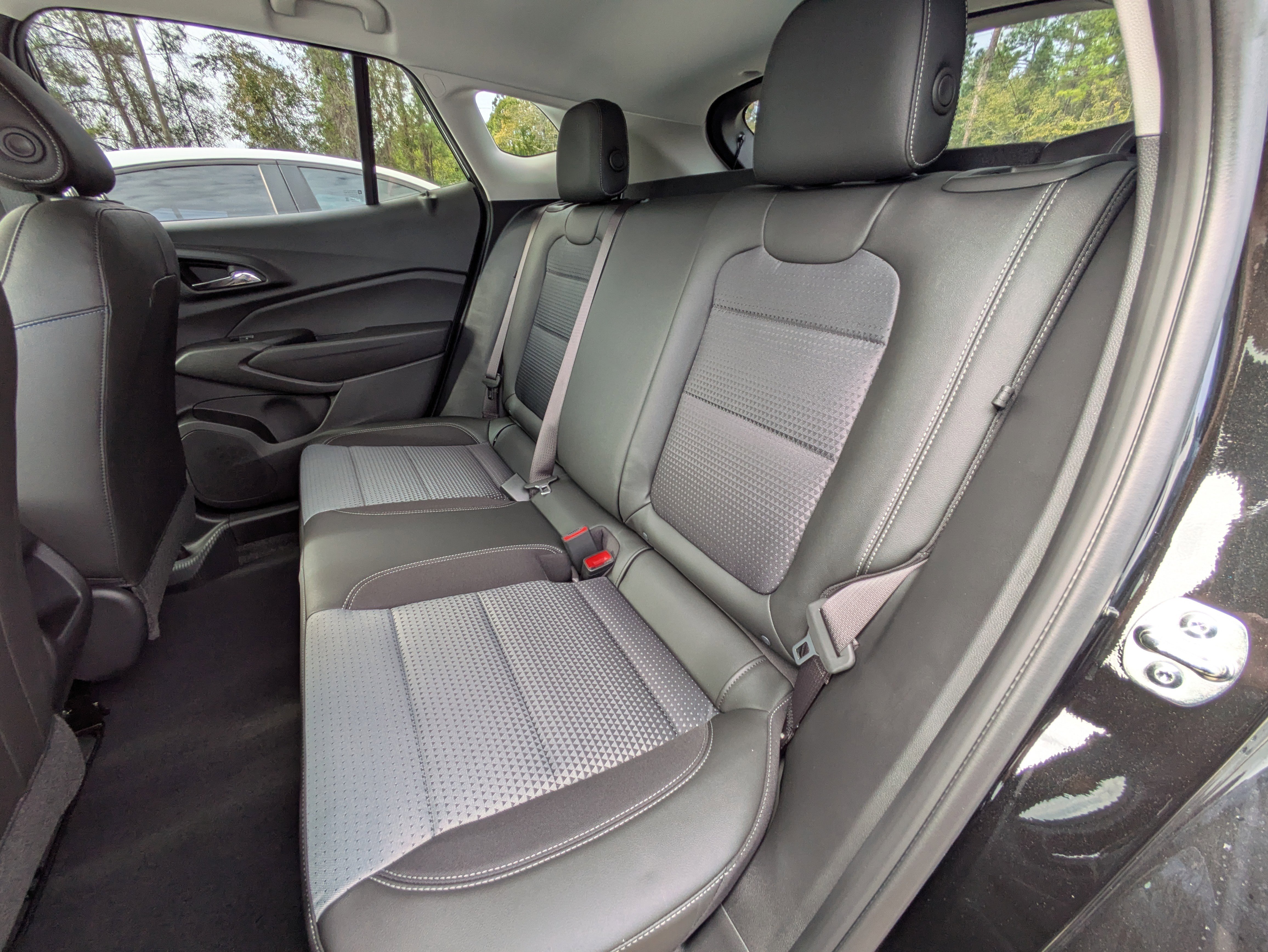 New 2025 Chevrolet Trax LT w/ Driver Confidence Package image 7