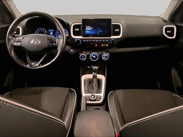 Used 2022 Hyundai Venue Limited FWD image 14
