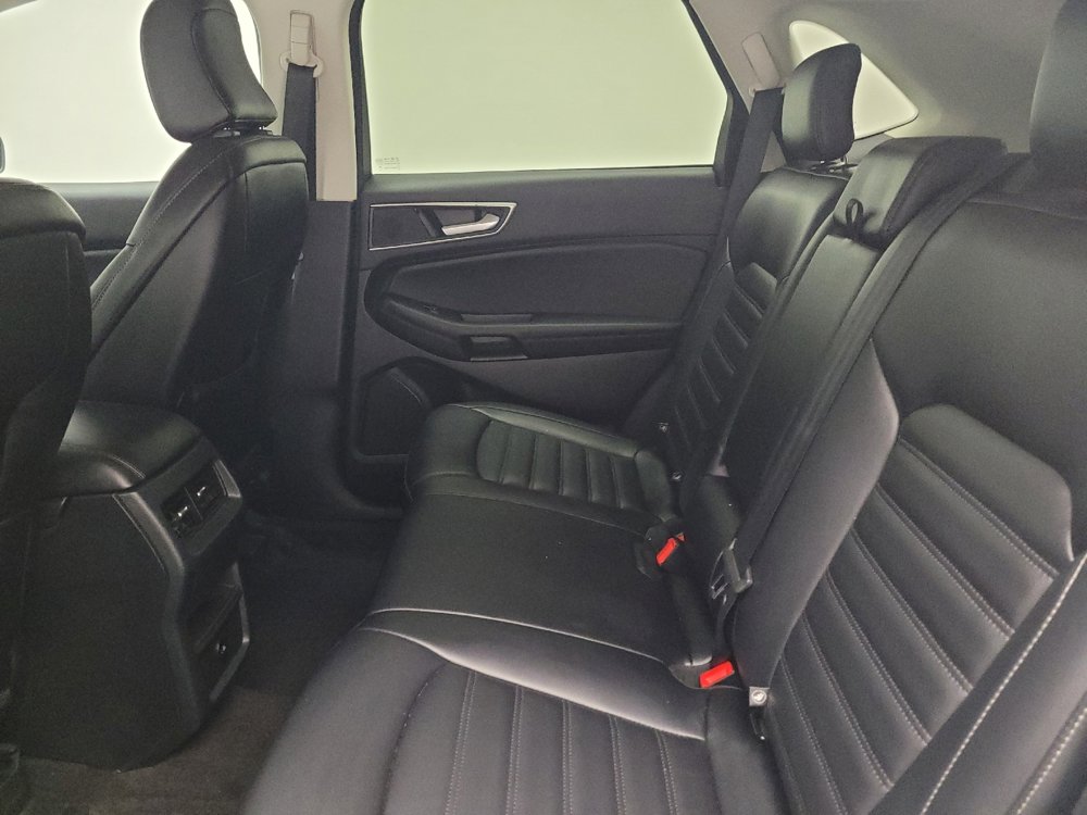 Used 2024 Ford Edge SEL image 18