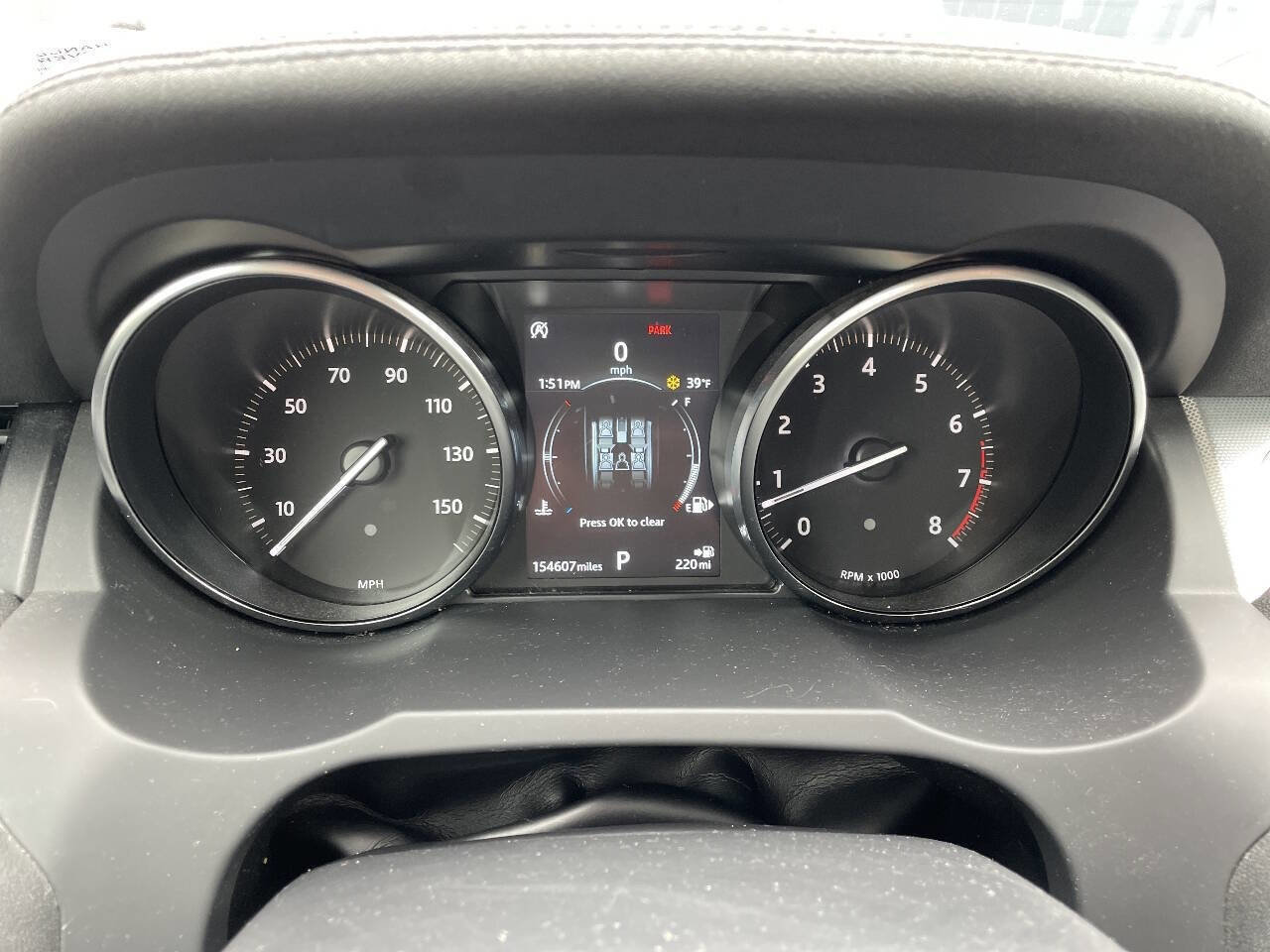 Used 2019 Land Rover Range Rover Evoque SE Premium image 24