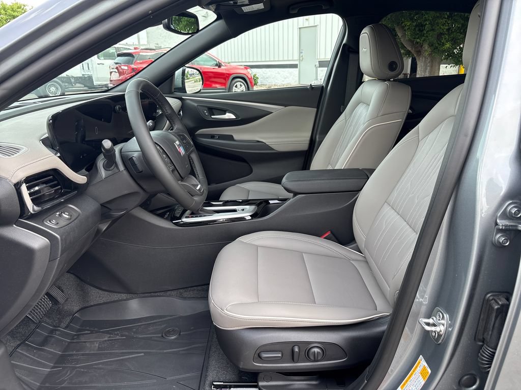 New 2026 Buick Envista Avenir FWD image 11