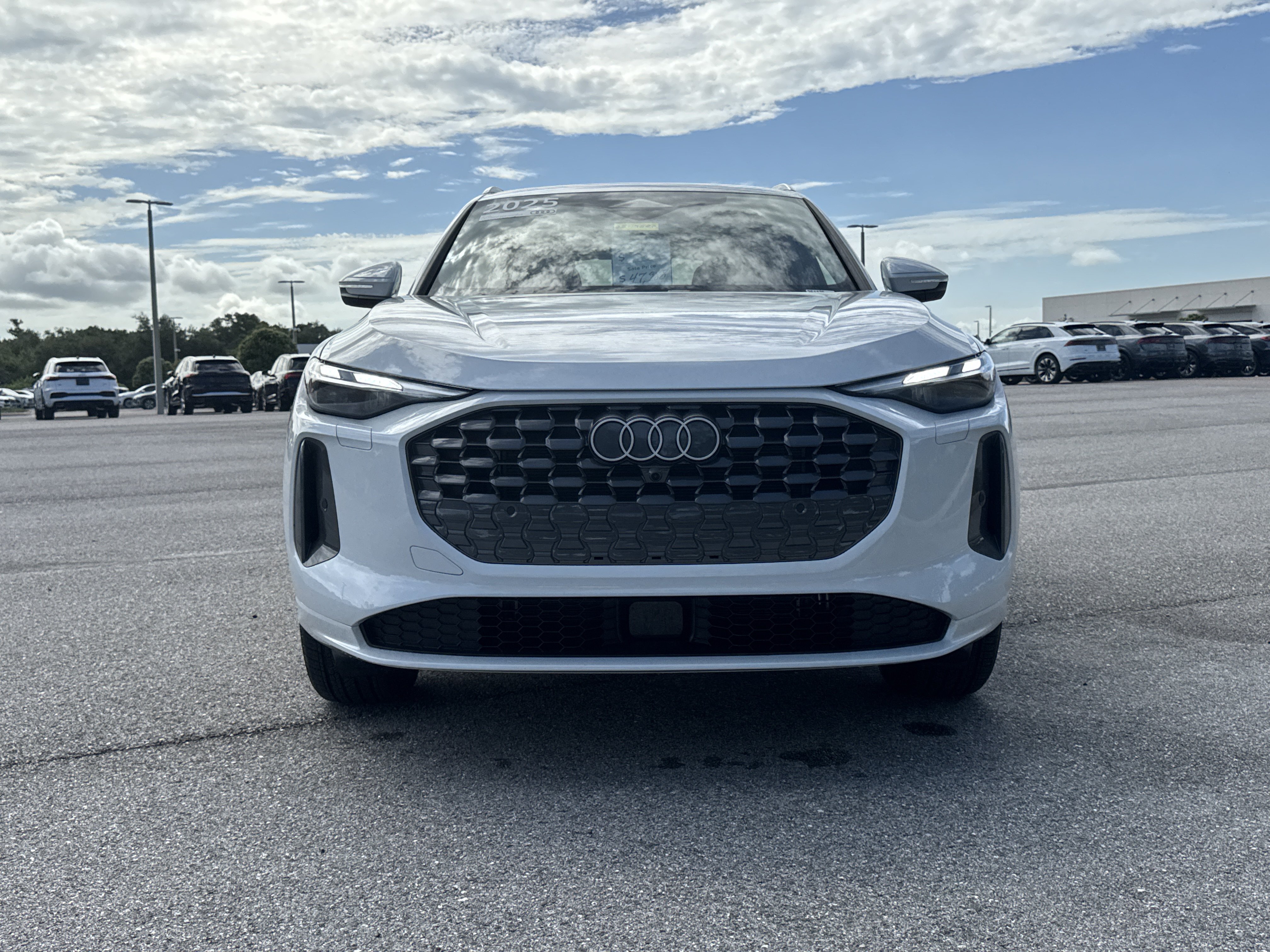 Certified 2025 Audi Q5 Premium w/ Convenience Package AWD/4WD image 2