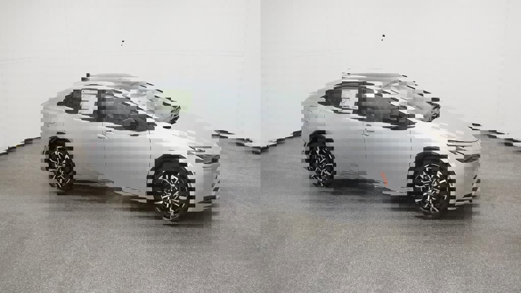 New 2026 Toyota Prius Plug-In Hybrid image 34