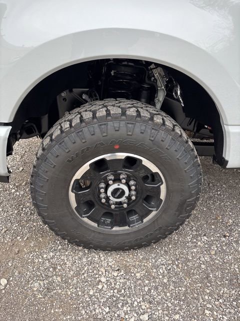 New 2026 Ford F250 Lariat w/ Tremor Off-Road Package image 13