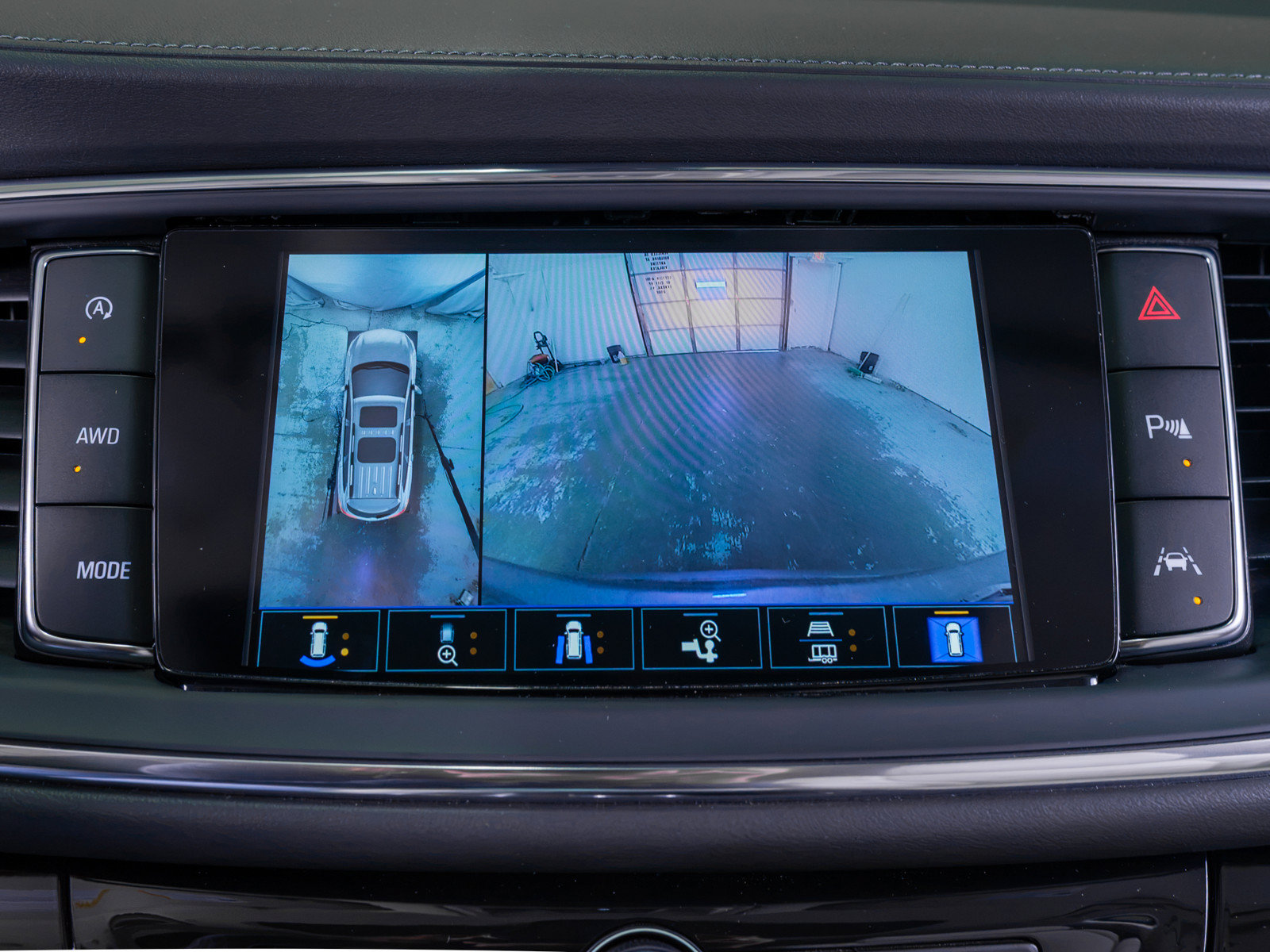 Used 2024 Buick Enclave Avenir w/ Avenir Technology Package AWD/4WD image 26