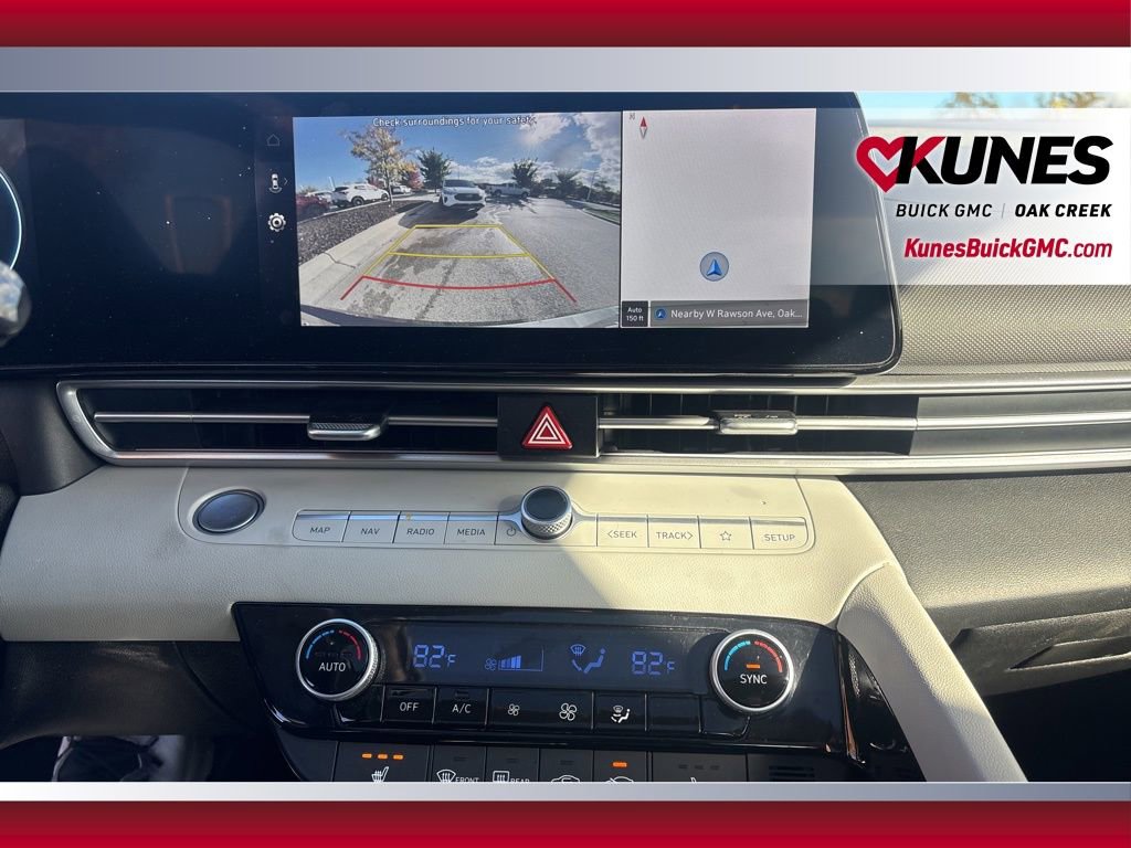 Used 2025 Hyundai Elantra Limited image 22