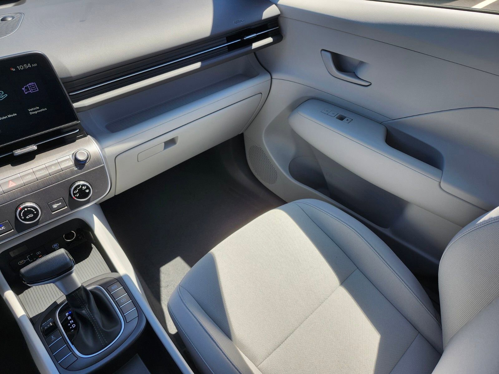 New 2026 Hyundai Kona SE AWD/4WD image 12