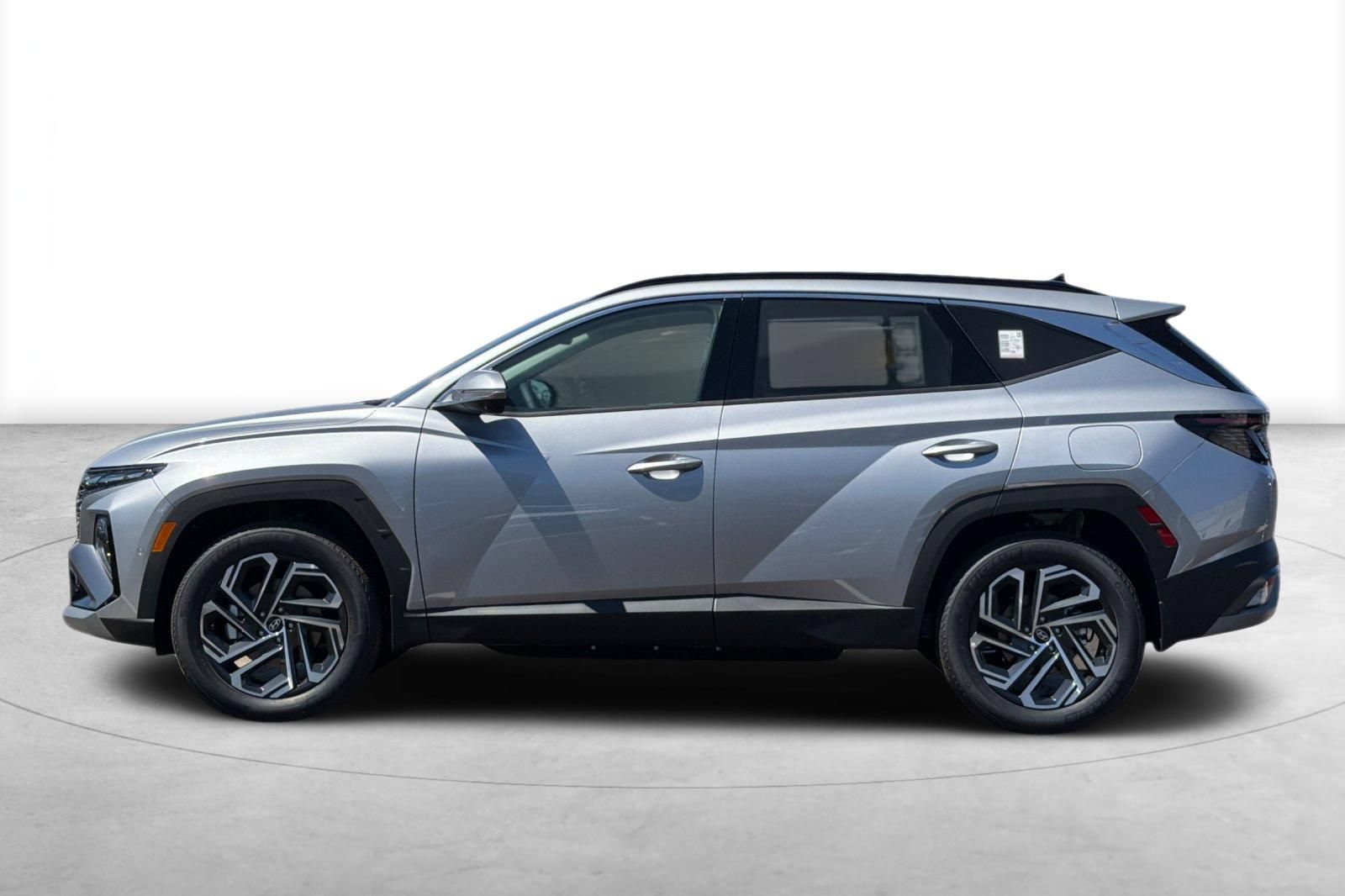 New 2026 Hyundai Tucson Limited AWD/4WD image 3