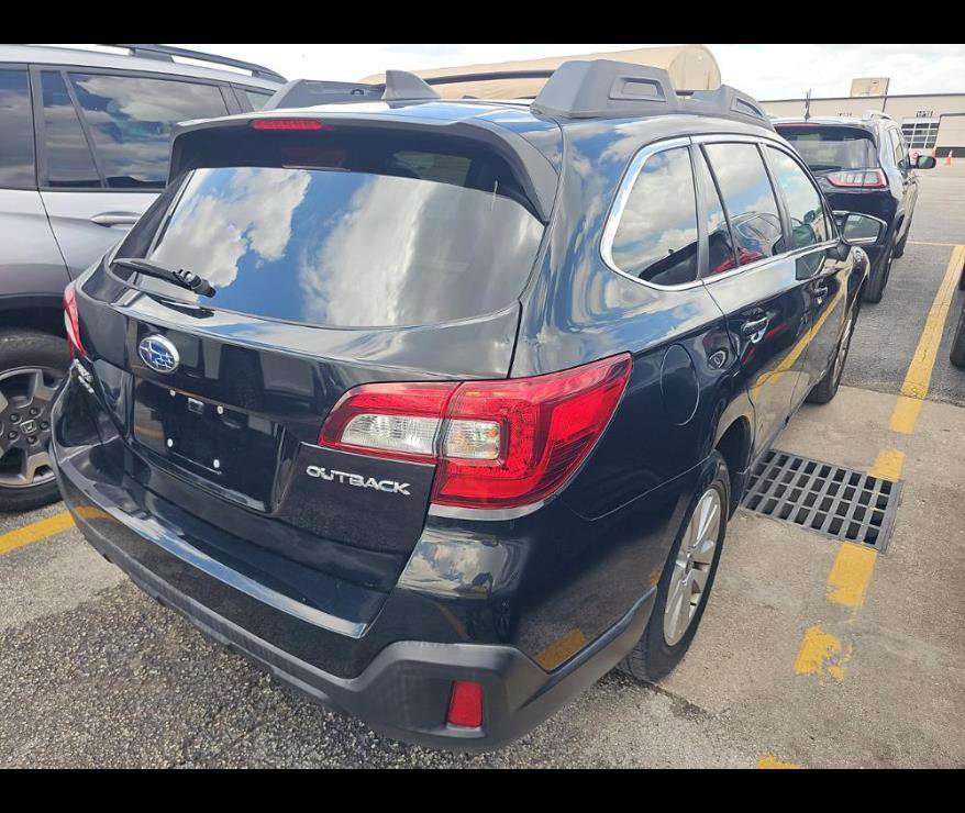 Used 2019 Subaru Outback 2.5i Premium AWD/4WD image 9