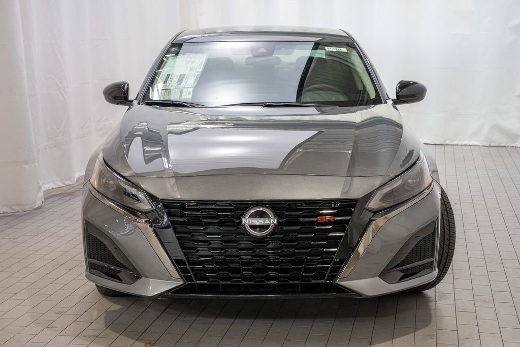 New 2025 Nissan Altima 2.5 SR image 2