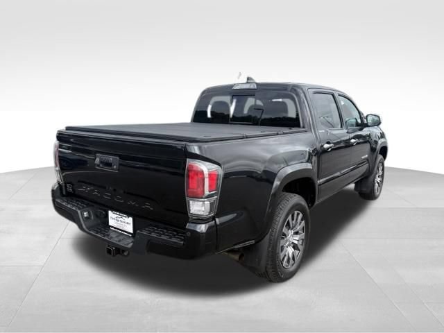 Used 2022 Toyota Tacoma Limited AWD/4WD image 2