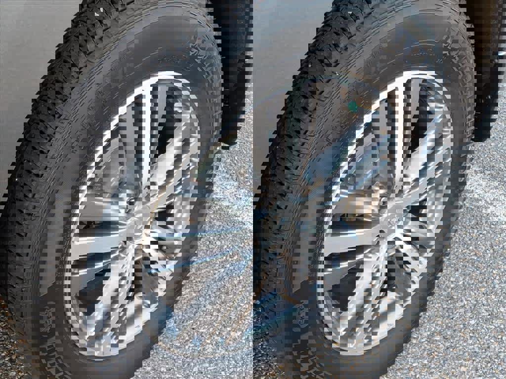 Used 2020 INFINITI QX60 Luxe w/ Essential Package image 23