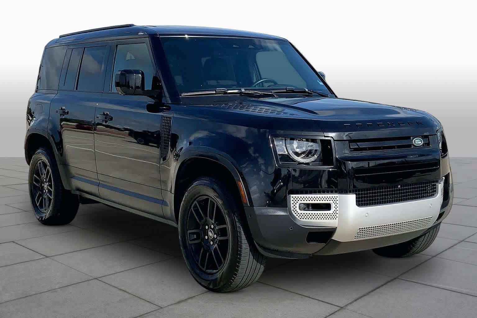 Used 2025 Land Rover Defender 110 S AWD/4WD image 3