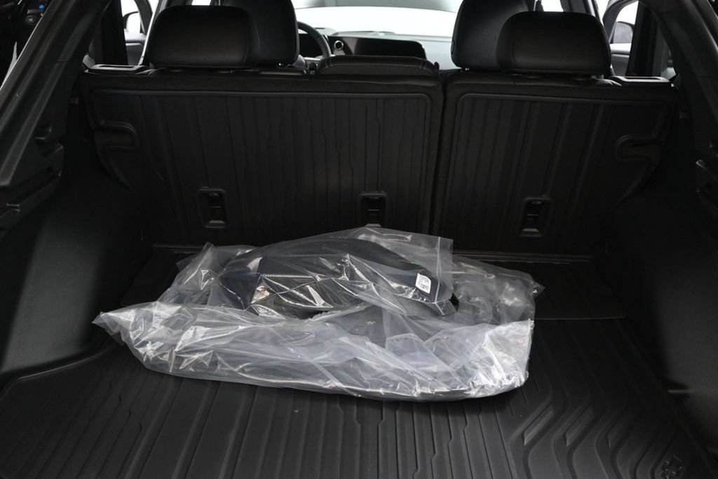 New 2026 Chevrolet Equinox EV RS w/ Convenience Package II FWD image 34