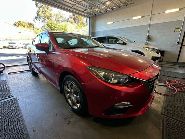Used 2015 MAZDA MAZDA3 i Sport image 2