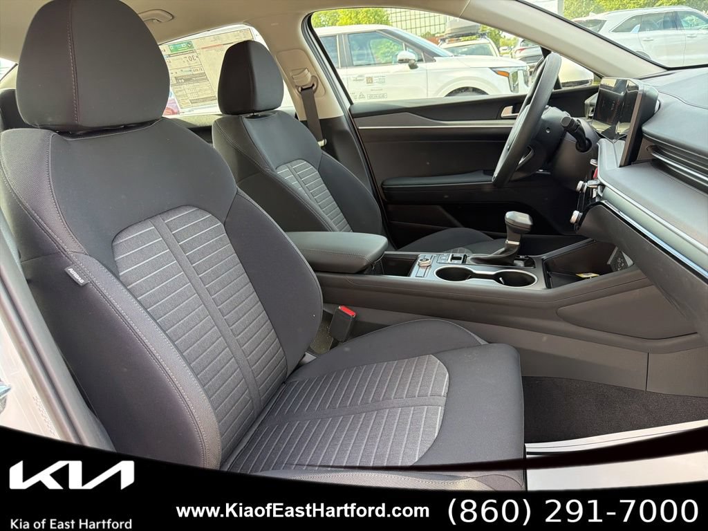 New 2026 Kia K5 LXS FWD image 11