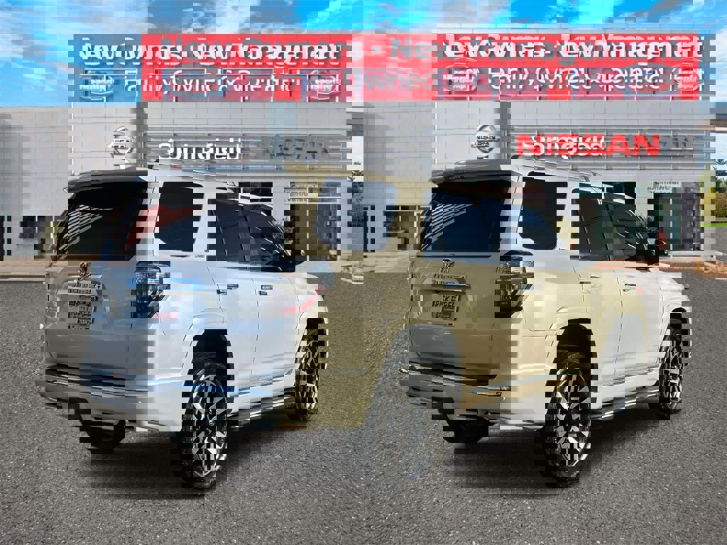 Used 2019 Toyota 4Runner SR5 image 5