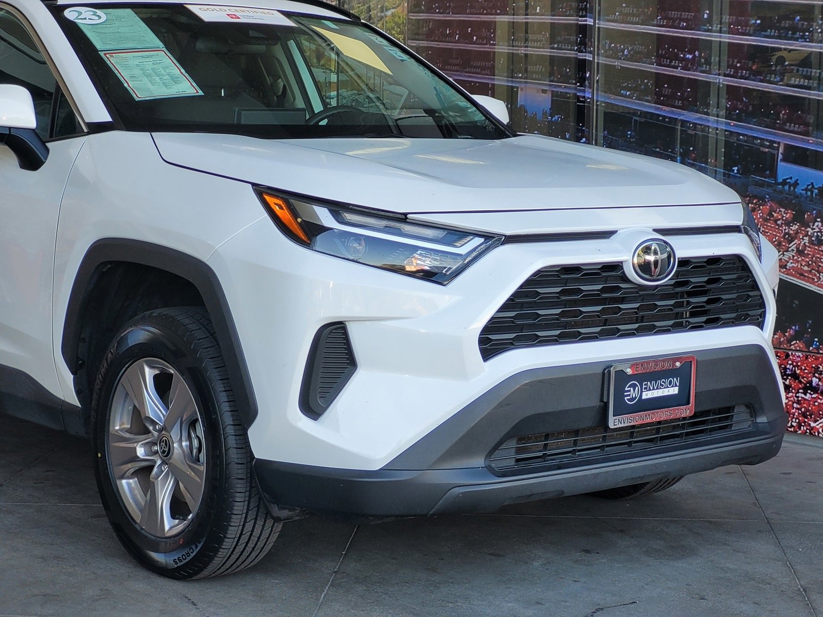 Used 2023 Toyota RAV4 XLE image 2