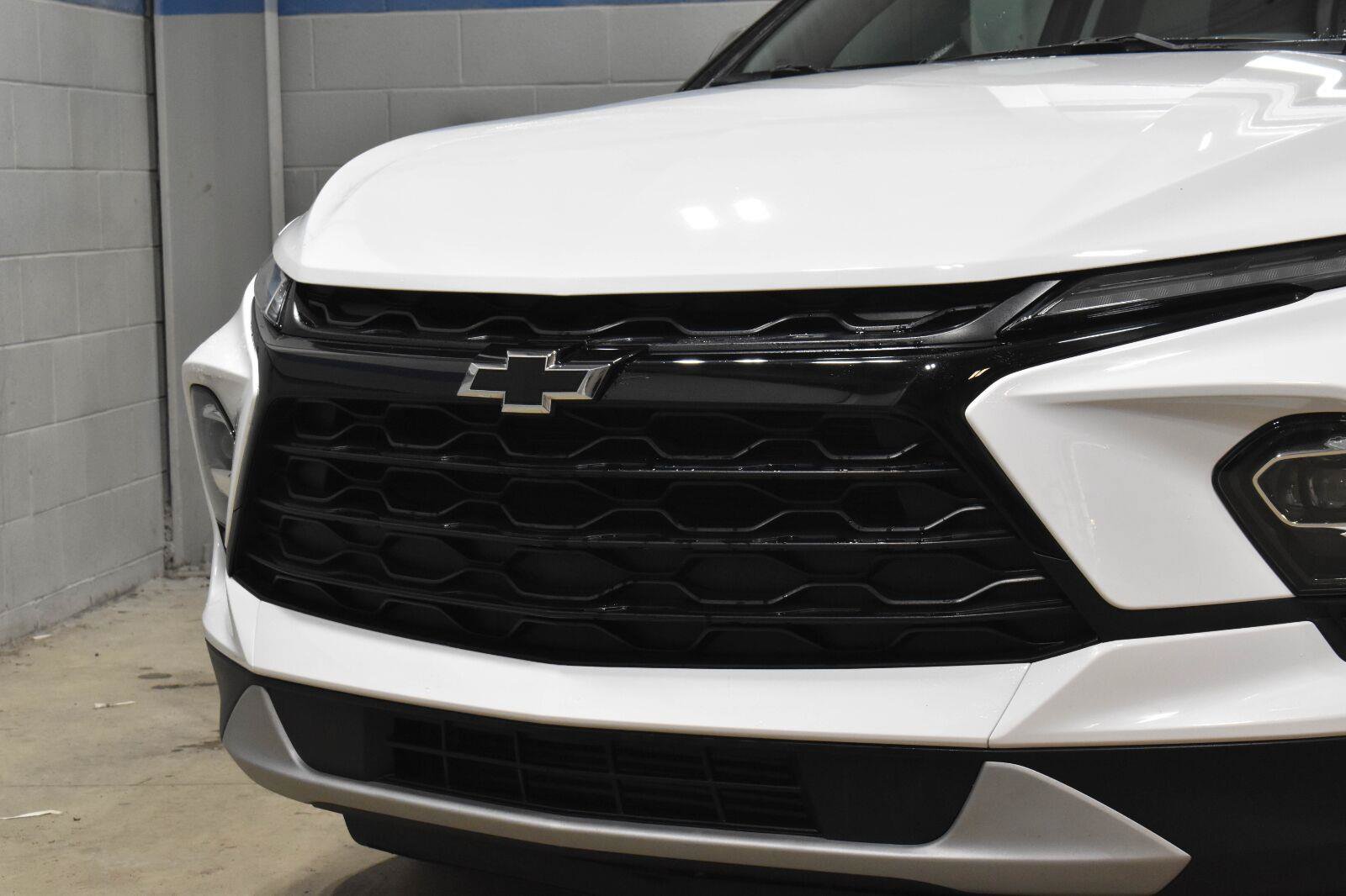Used 2024 Chevrolet Blazer LT AWD/4WD image 30