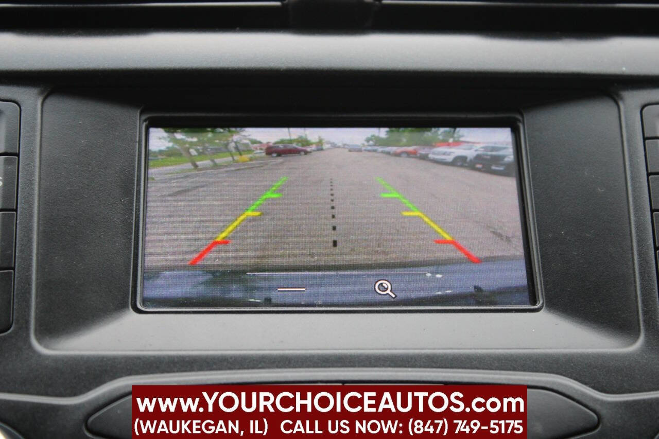 Used 2017 Ford Fusion SE image 24