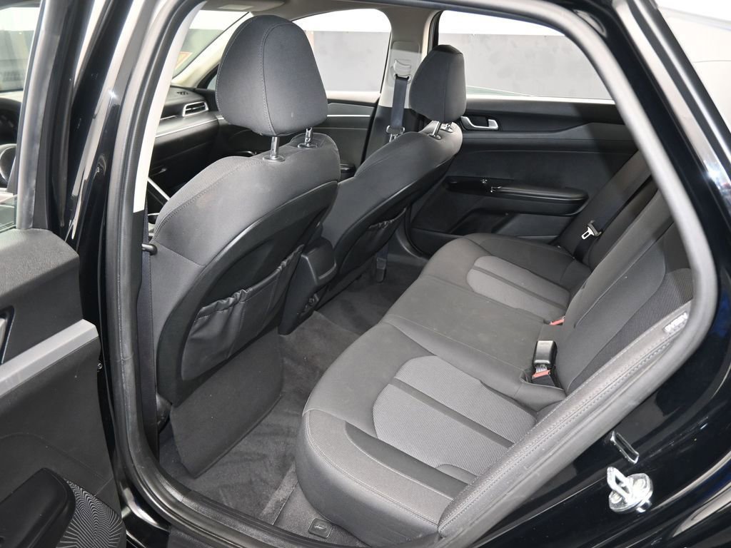 Used 2022 Kia K5 LXS image 28