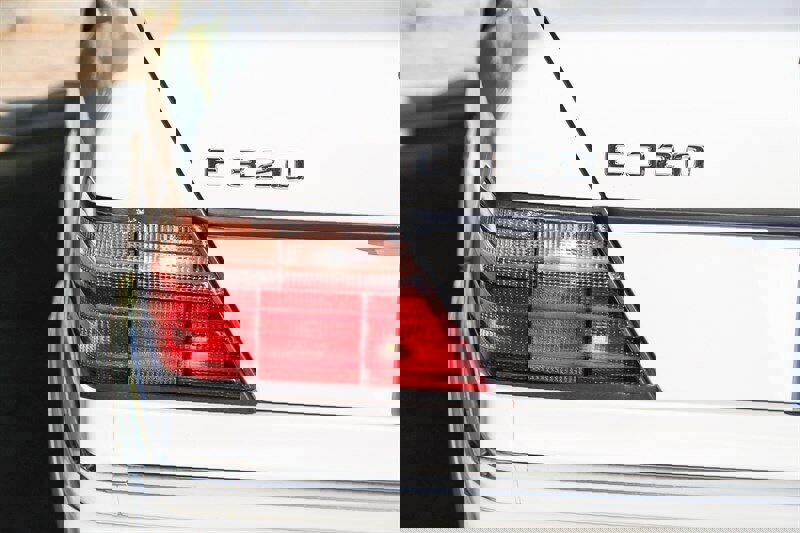 Used 1995 Mercedes-Benz E 320 Convertible image 29