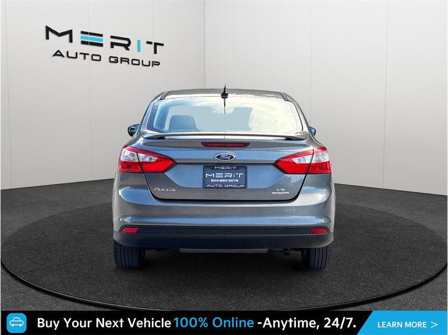 Used 2013 Ford Focus SE w/ Super Fuel Economy (SFE) Pkg FWD image 8