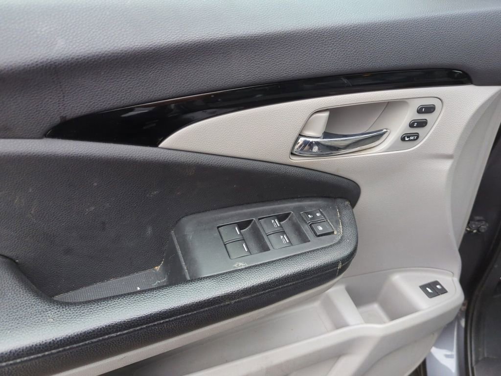Used 2016 Honda Pilot Elite image 8
