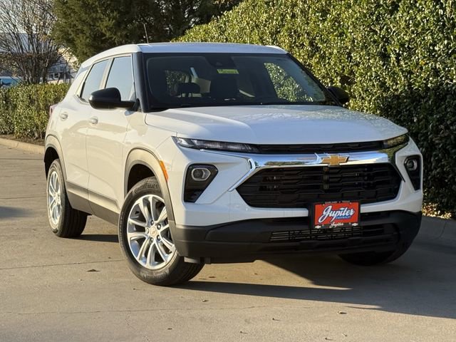 Used 2026 Chevrolet TrailBlazer LS w/ LS Convenience Package image 2